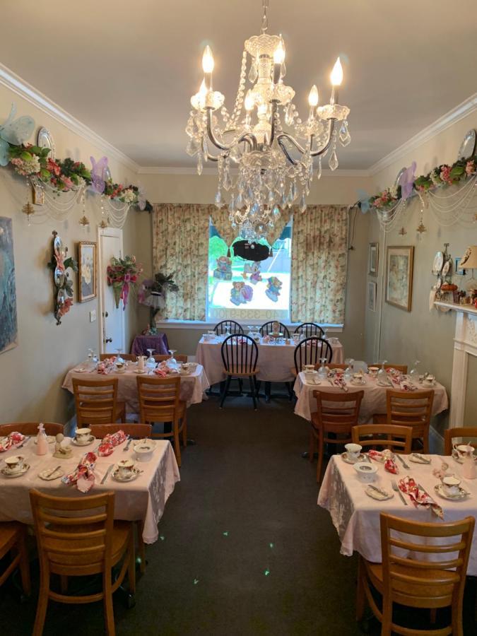 Emerald Necklace Inn Bed And Breakfast Лейквуд Екстер'єр фото