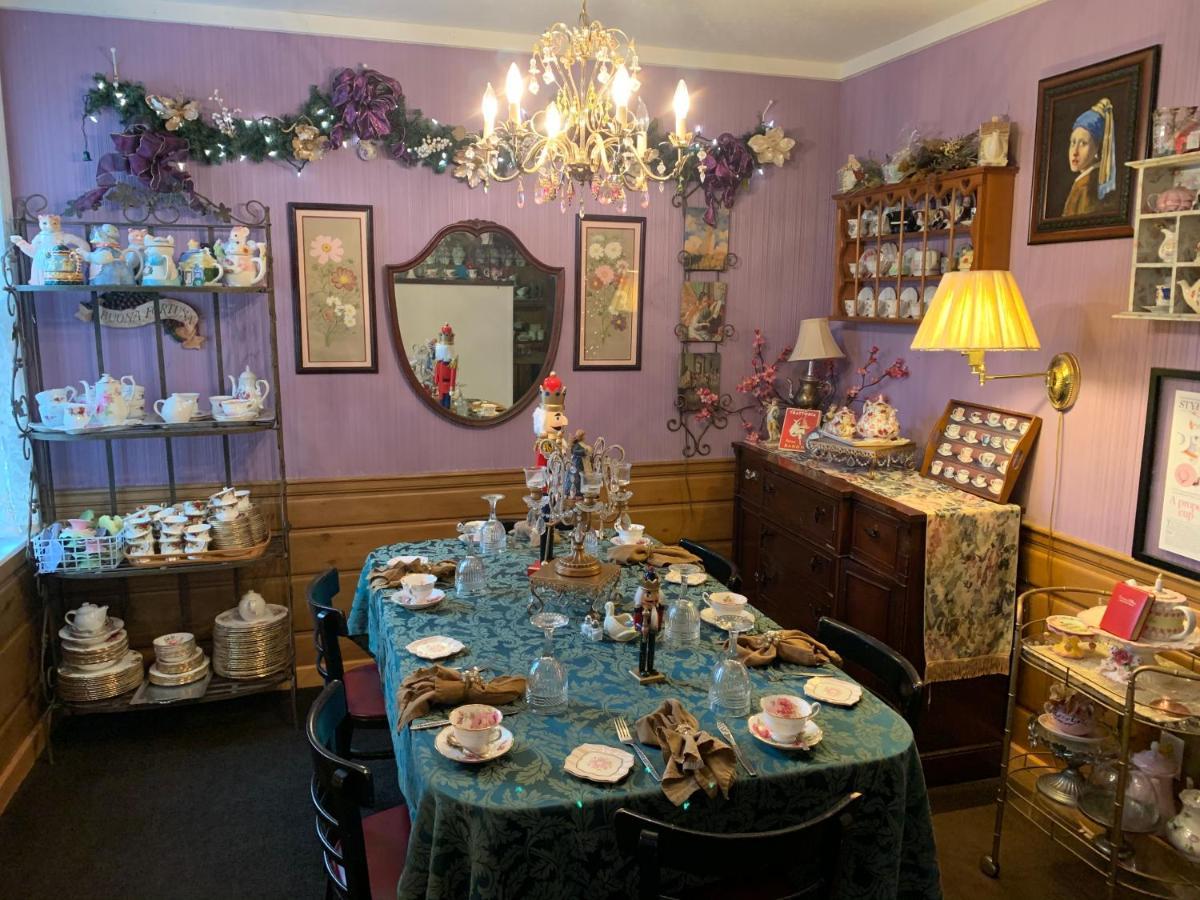 Emerald Necklace Inn Bed And Breakfast Лейквуд Екстер'єр фото